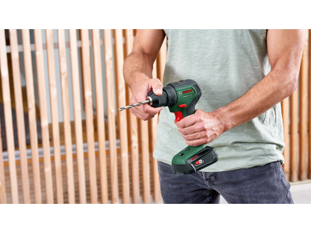 Akumulatorski vrtalnik-vijačnik Bosch UniversalDrill 18V-60, 06039D7001